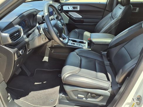 Used 2024 Ford Explorer ST w/ Equipment Group 401A AWD/4WD image 13