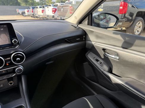 Used 2022 Nissan Sentra SV FWD image 20