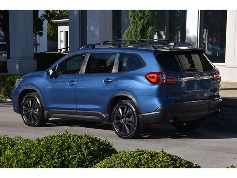 Used 2022 Subaru Ascent Onyx Edition image 6