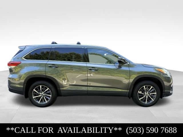 Used 2018 Toyota Highlander XLE AWD/4WD image 6