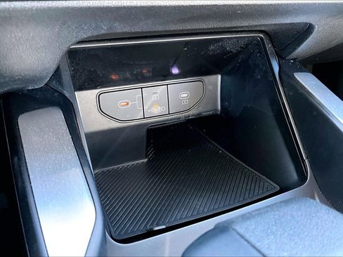 Used 2024 Kia Sorento LX image 24