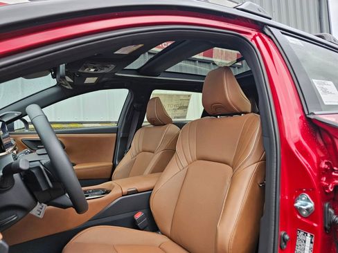 New 2026 Toyota Crown Signia image 13