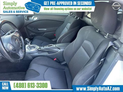 Used 2014 Nissan 370Z Roadster image 13