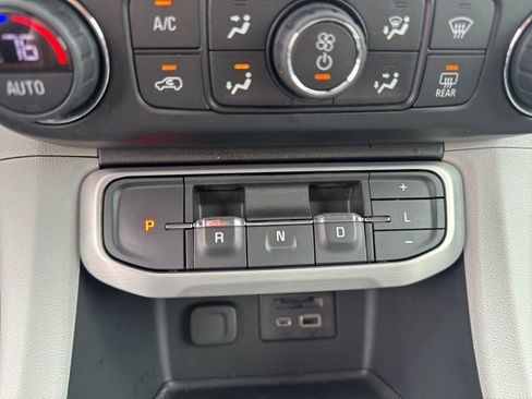 Used 2021 GMC Acadia SLT w/ LPO, Floor Liner Package image 18