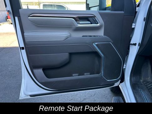 Used 2025 Chevrolet Silverado 2500 LT w/ Convenience Package AWD/4WD image 14