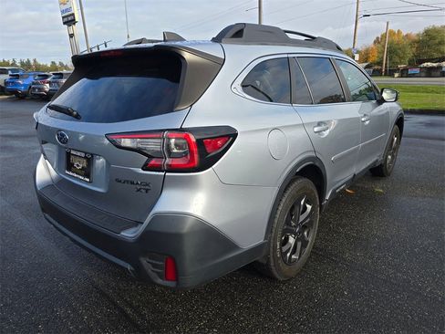 Used 2021 Subaru Outback Onyx Edition XT image 4