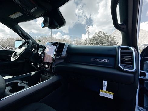 New 2026 RAM 2500 Big Horn image 32