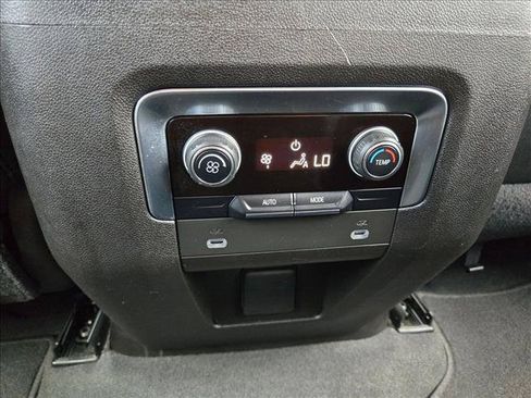 Used 2021 Chevrolet Tahoe LT RWD image 18