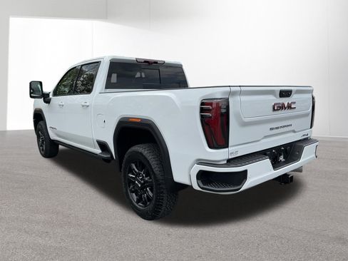 New 2026 GMC Sierra 2500 AT4 w/ AT4 Premium Plus Package AWD/4WD image 5