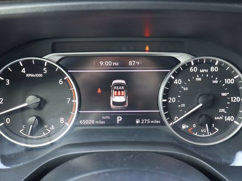 Used 2023 Nissan Rogue S AWD/4WD image 9