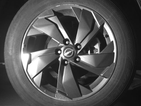 Used 2025 Nissan Rogue SV FWD image 13