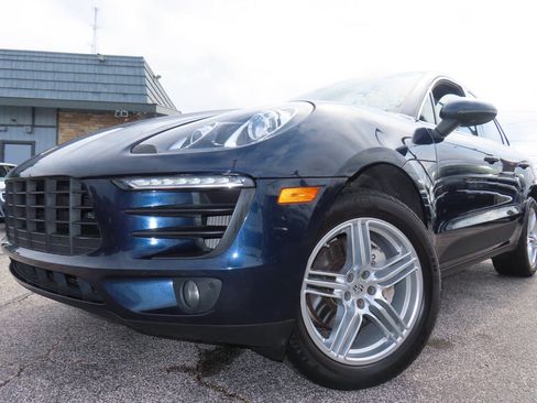 Used 2017 Porsche Macan S AWD/4WD image 35