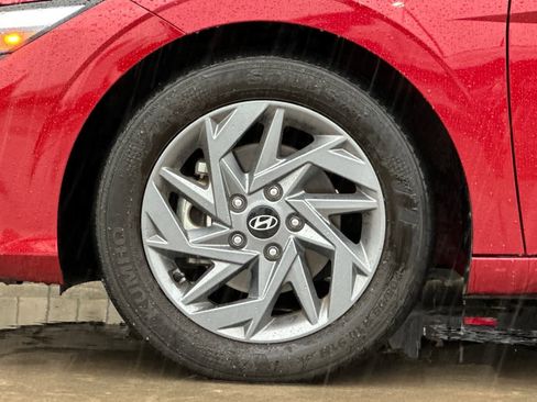 Used 2024 Hyundai Elantra SEL image 28