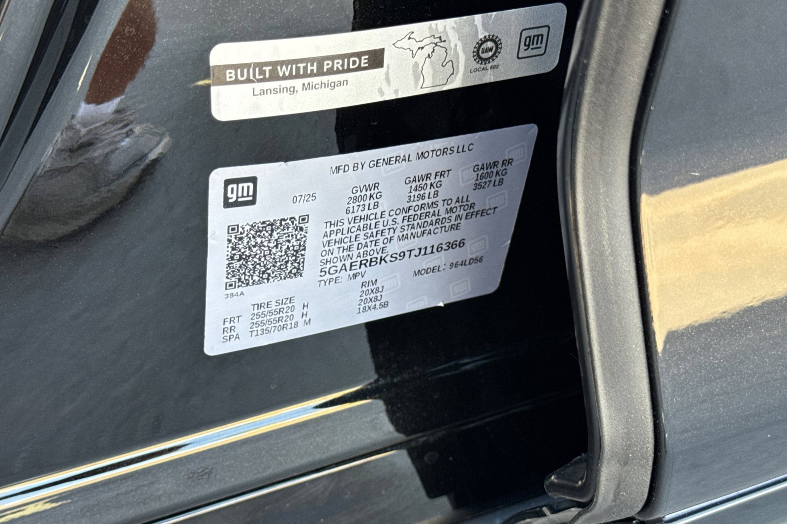 Certified 2026 Buick Enclave Sport Touring FWD image 30