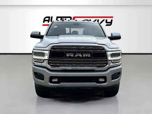Used 2020 RAM 2500 Laramie w/ Chrome Appearance Group AWD/4WD image 2