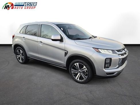 Used 2025 Mitsubishi Outlander Sport SE image 4