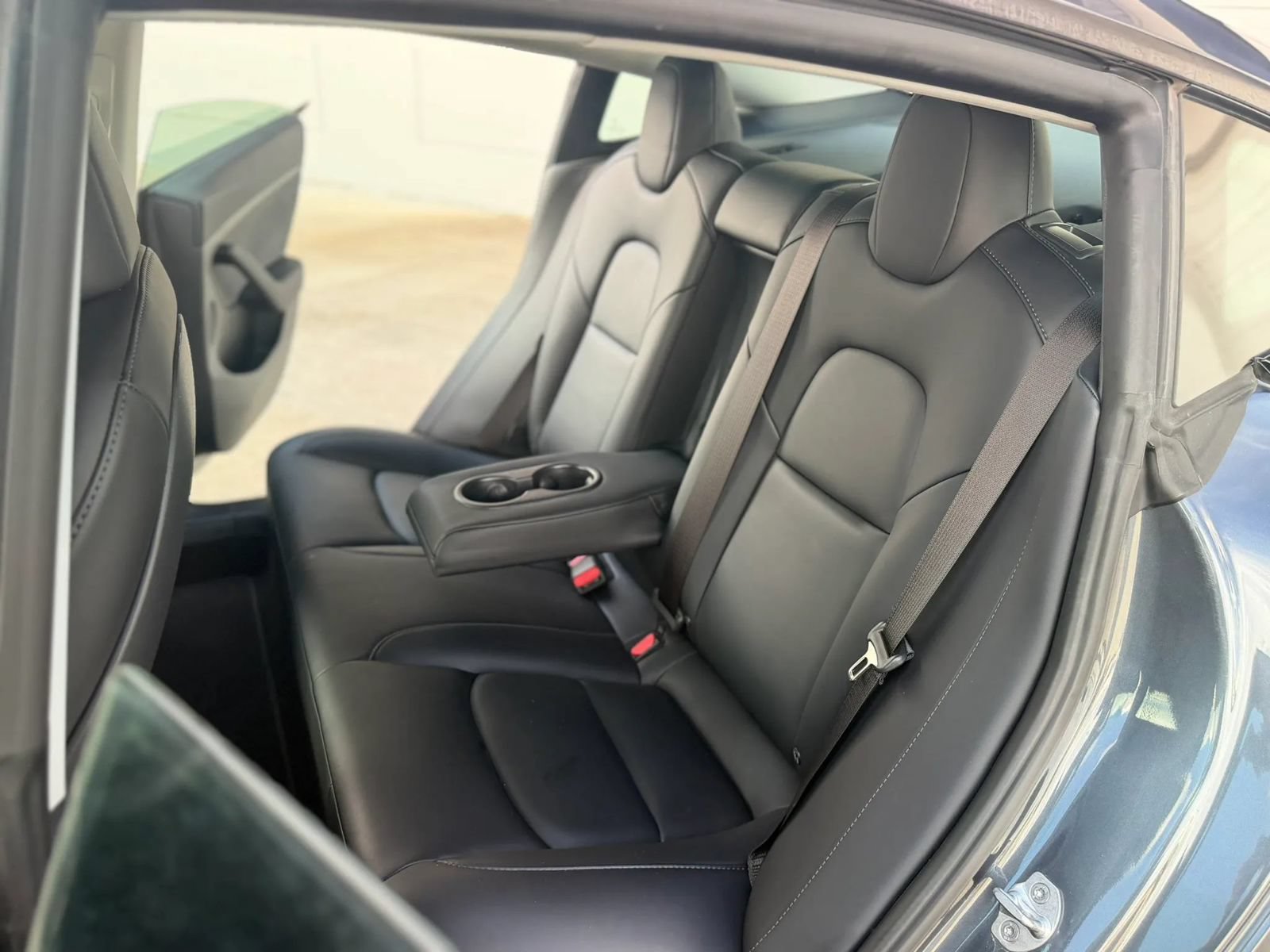 Used 2022 Tesla Model 3 Long Range AWD/4WD image 18