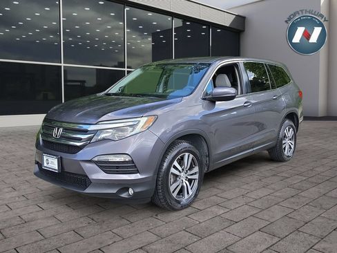 Used 2017 Honda Pilot EX image 1