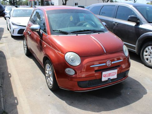 Used 2014 FIAT 500 Pop FWD image 2