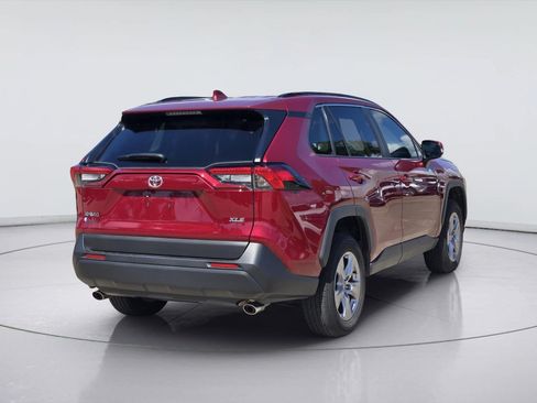 Used 2025 Toyota RAV4 XLE w/ Convenience Package FWD image 7