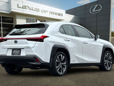 Used 2020 Lexus UX 250h w/ Premium Package AWD/4WD image 9