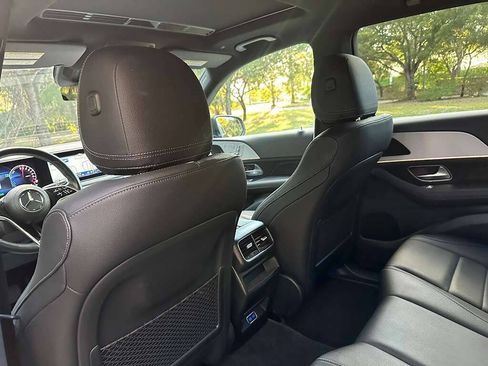 Used 2024 Mercedes-Benz GLE 450e 4MATIC image 23