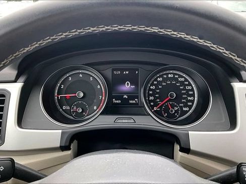 Used 2021 Volkswagen Atlas SE FWD image 12