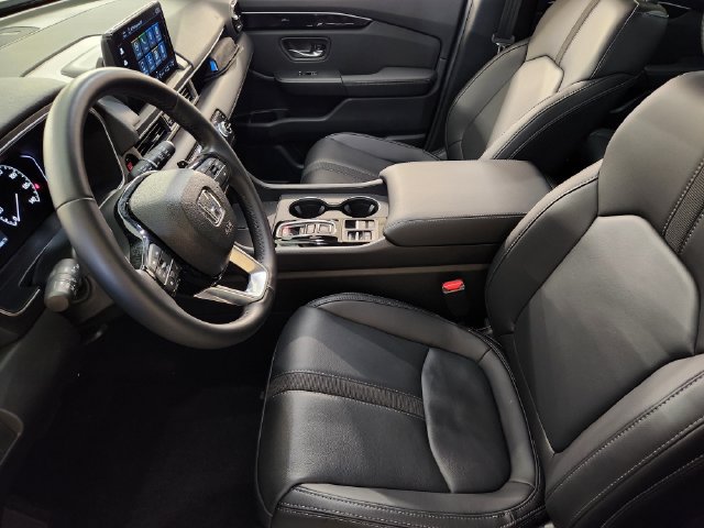 Used 2025 Honda Pilot EX-L image 13