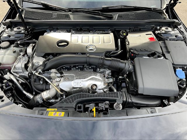 Certified 2023 Mercedes-Benz CLA 250 4MATIC image 32