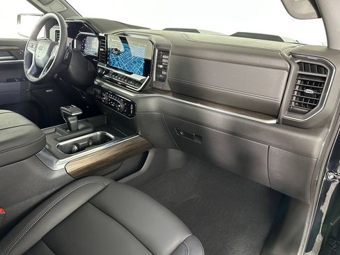 Used 2025 Chevrolet Silverado 1500 LT Trail Boss w/ Convenience Package II AWD/4WD image 26
