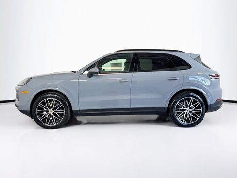 Used 2026 Porsche Cayenne AWD/4WD image 2