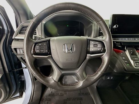 Used 2025 Honda Odyssey Sport-L image 11