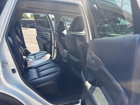 Used 2020 Nissan Murano SL w/ Moonroof Package AWD/4WD image 14