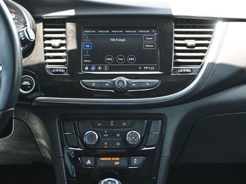 Used 2022 Buick Encore Preferred w/ Safety Package image 10