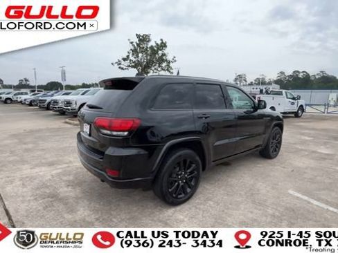 Used 2018 Jeep Grand Cherokee Altitude RWD image 8