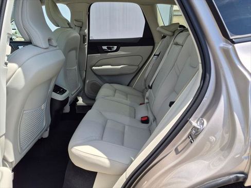 Used 2026 Volvo XC60 B5 Ultra w/ Protection Package Premier AWD/4WD image 24