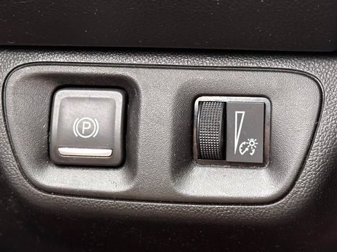 Used 2018 GMC Acadia SLE AWD/4WD image 20