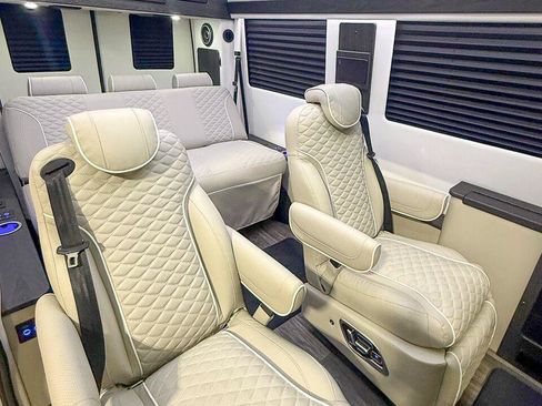 Used 2026 Mercedes-Benz Sprinter 2500 image 19