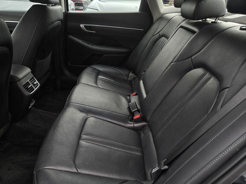 Used 2021 Hyundai Sonata Limited image 12
