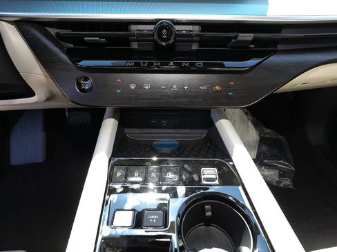New 2026 Nissan Murano Platinum w/ Cargo Package AWD/4WD image 17