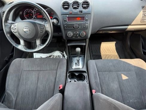 Used 2011 Nissan Altima 2.5 S w/ Special Edition Pkg FWD image 12