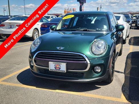Used 2018 MINI Cooper 4-Door Hardtop FWD image 3
