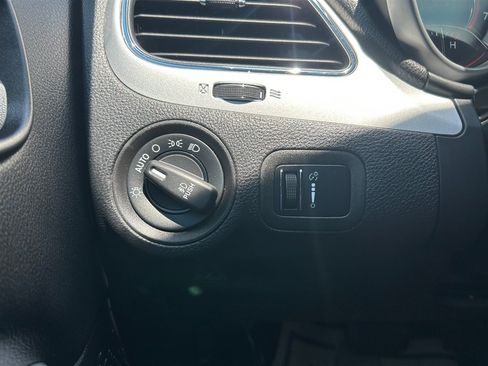 Used 2017 Dodge Journey GT FWD image 18