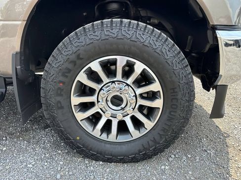 Used 2021 Ford F250 Lariat w/ Lariat Value Package AWD/4WD image 25