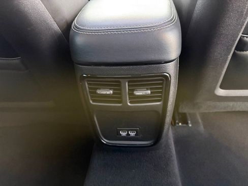 Used 2023 Chrysler 300 S image 30