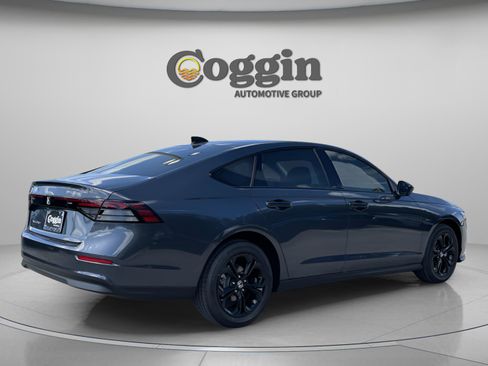 New 2025 Honda Accord SE image 7