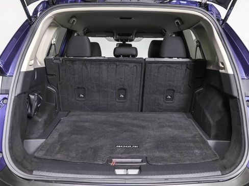 Used 2023 Nissan Rogue SV image 48
