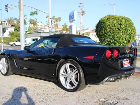 Used 2009 Chevrolet Corvette Convertible RWD image 3