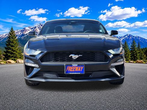 Used 2021 Ford Mustang Coupe RWD image 6