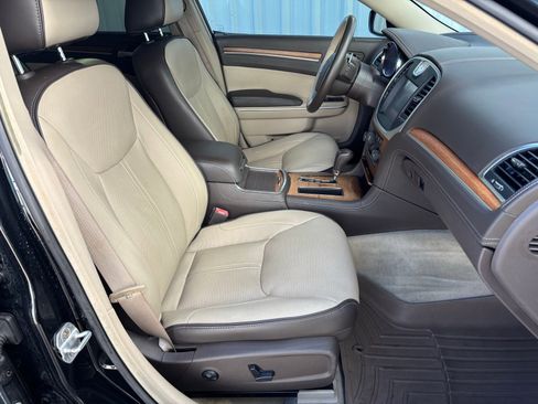 Used 2013 Chrysler 300 C Luxury Series w/ Harman Kardon Audio Group image 37